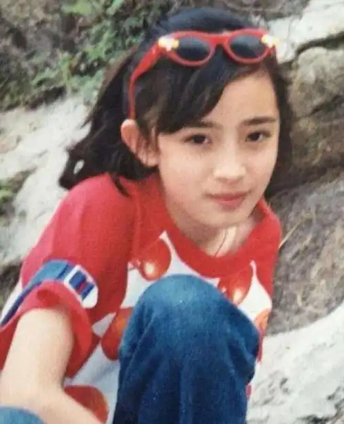 早年的杨幂啥样?看旧照片!