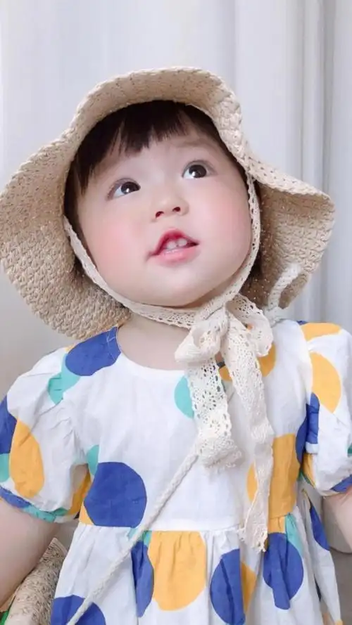 治愈系可爱萌娃丸子妹呆萌甜美迷人写真