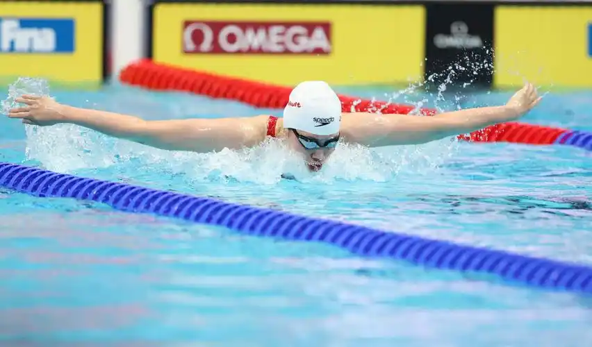 游泳世锦赛张雨霏获得女子200米蝶泳铜牌