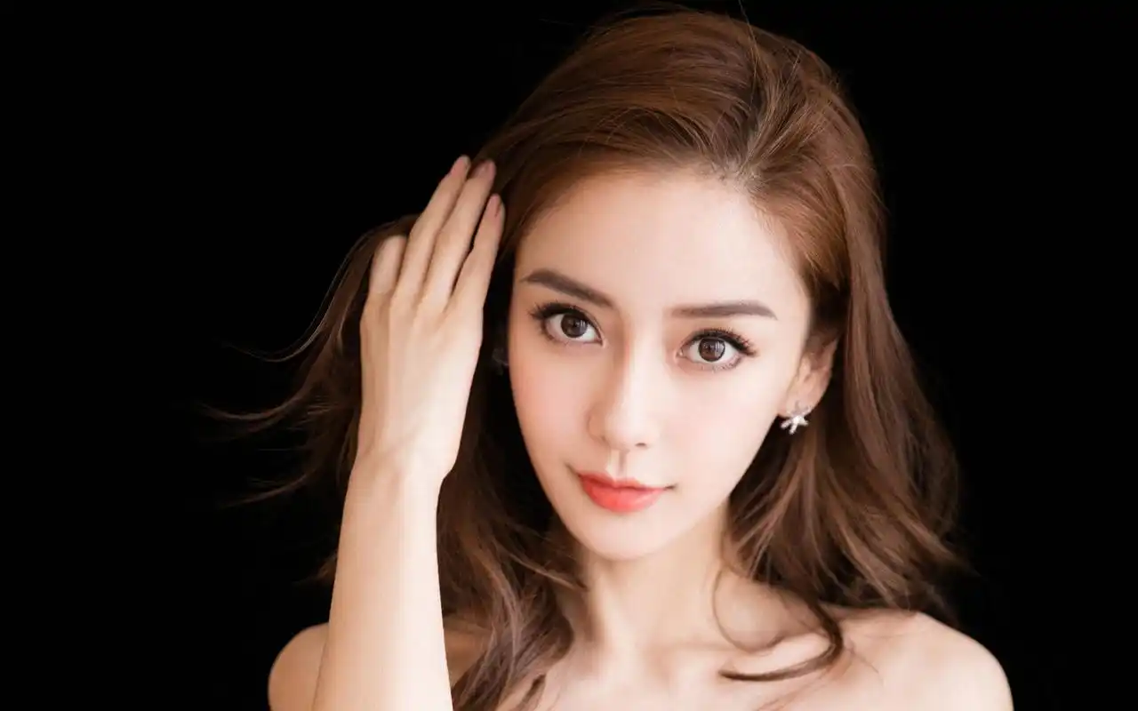 angelababy性感礼服高清电脑壁纸