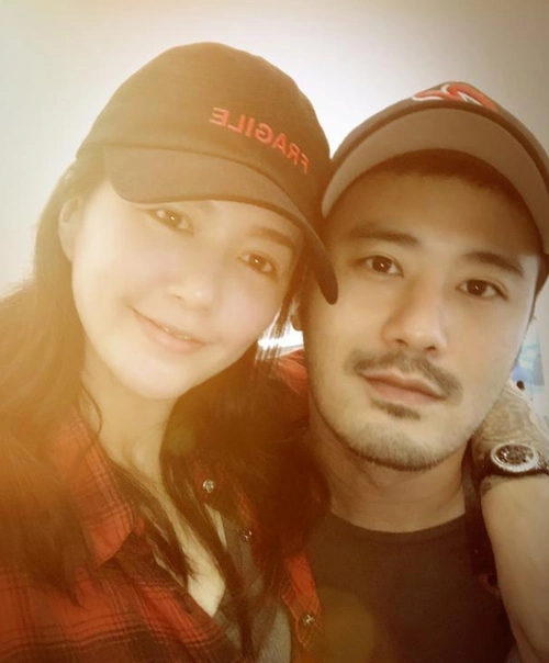 谭维维与老公约会现身,女美男帅,其老公曾是多部偶像剧最佳男配