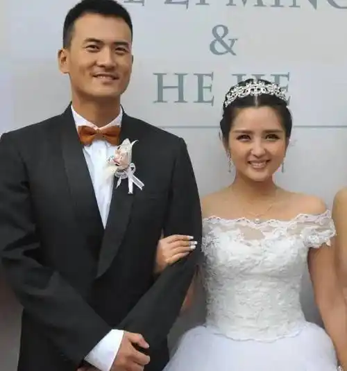 释小龙,一个身价过亿,一个证实郭德纲说得没错_女孩子_赫子铭_恋情