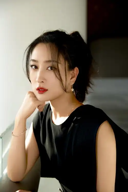 马苏黑裙性感撩人写真图片49