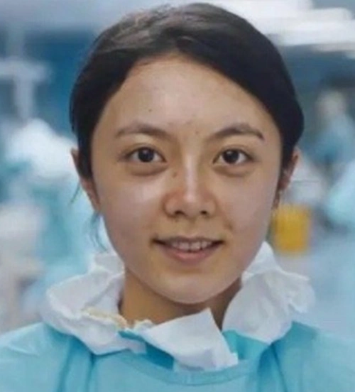 00后小花素颜照,张子枫长痘,张艺凡精致,看到赵今麦:太真实!