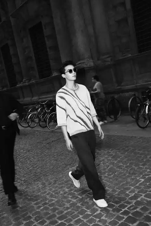 吴磊|穿搭_新浪新闻