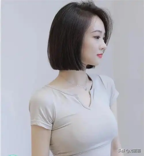 显年轻的齐耳波波头短发发型(满头烫层次短发波波头)(12)