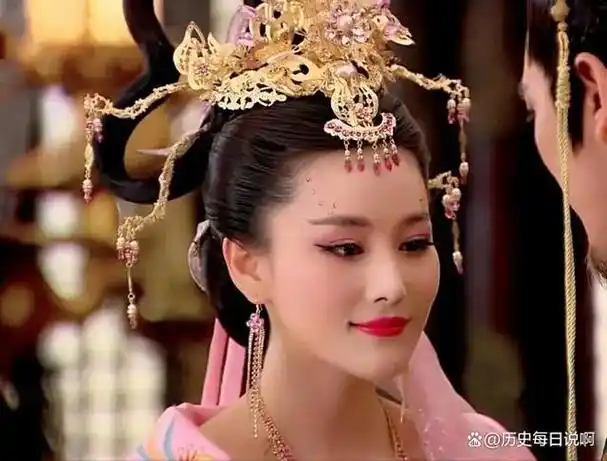 她按照女娲娘娘的命名,去勾引纣王,为的是动摇商朝根基.