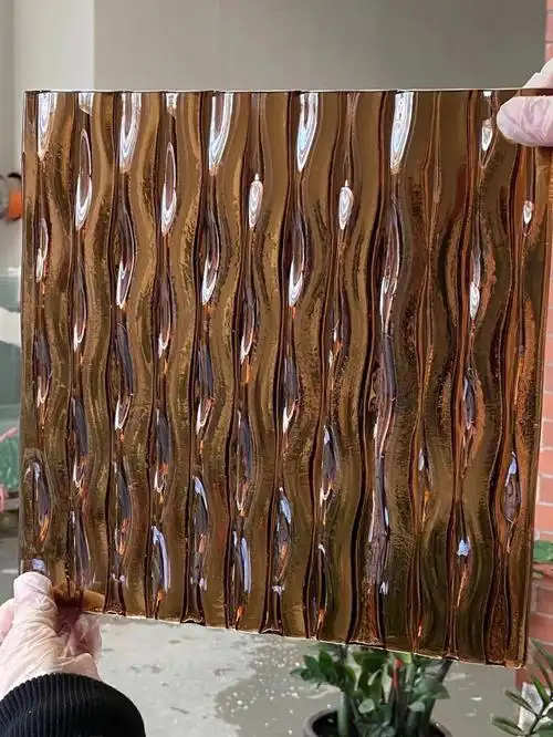 瓦楞玻璃热熔玻璃条纹玻璃造型玻璃水纹玻璃