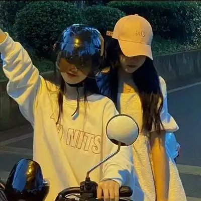 高清一对两张的两人女生闺蜜头像图片_闺蜜姐妹女生头像_头像屋