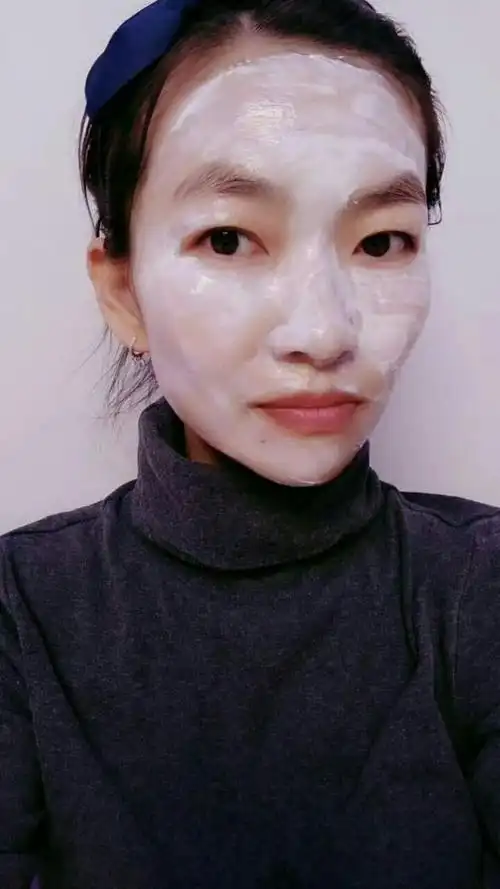 每天凌晨做蛋蛋面膜98最近发现皮肤细腻有光泽,不暗黄了00告诉