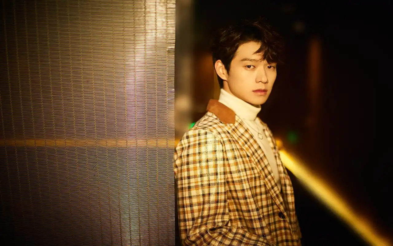 魏大勋时尚帅气写真图片壁纸高清大图预览1920×1200_大陆明星下载_美