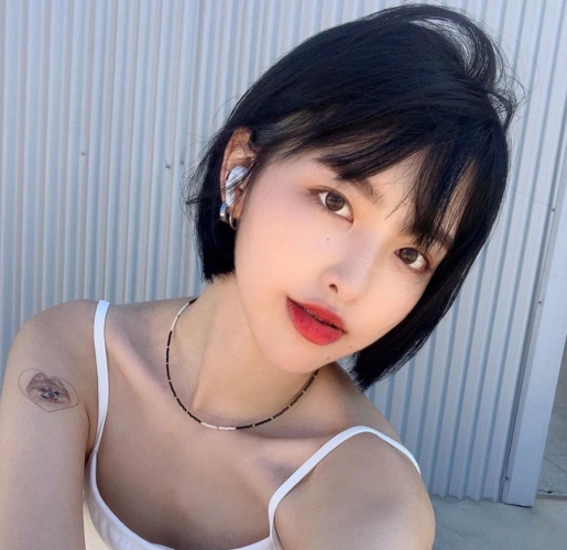 新年剪纯欲风短发太合适了!_腾讯新闻