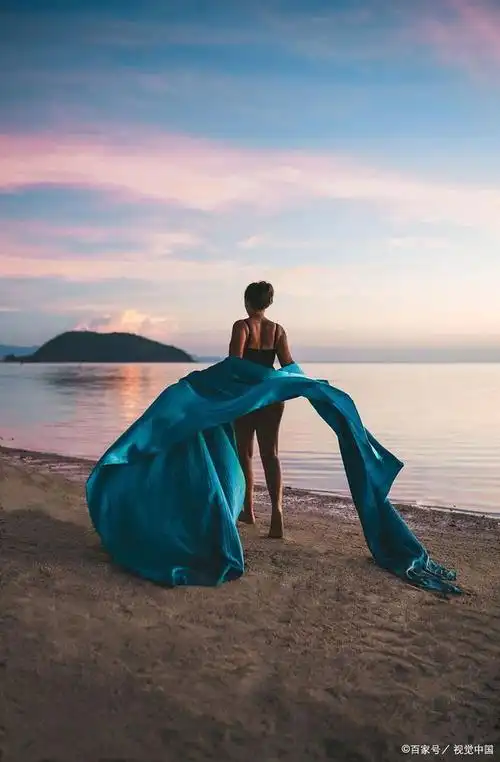 傍晚海边的人像照片怎么拍?一起研究研究吧
