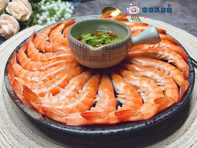 大虾白灼把虾丢到开水中大错特错,咖啡教你正确做法,鲜嫩,q弹