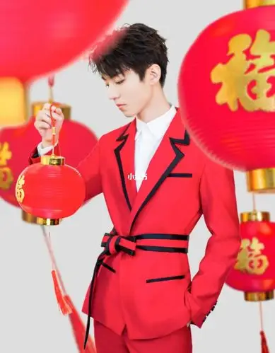 红衣新年王俊凯
