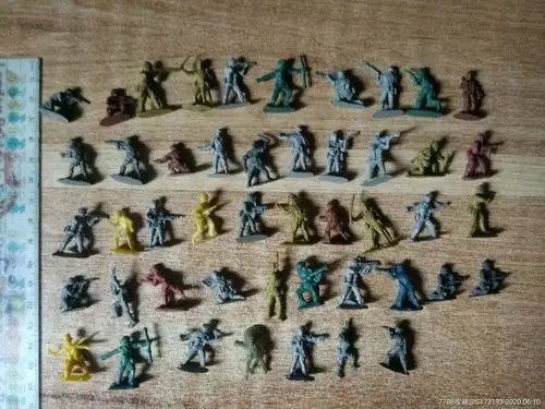 90年代/塑料小兵人/玩具/一组/47个