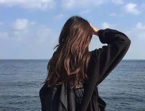 心理测试:选一个你觉得最好看的女生背影,测出你是什么性格的人_生活