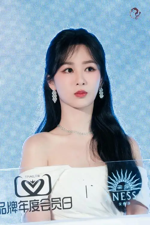 杨紫安热沙品牌代言人