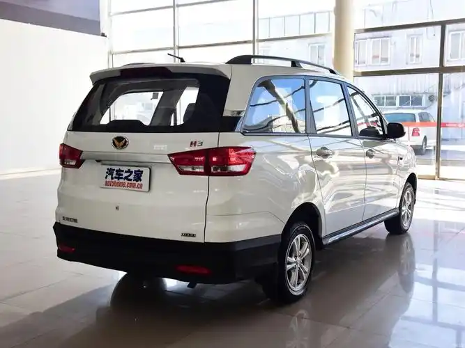 北汽幻速h3 17款1.5l手动舒适天窗版