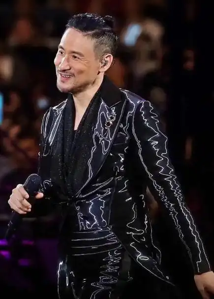 张学友马来西亚演唱会突然跌倒,耳水不平衡这种病会威胁生命吗