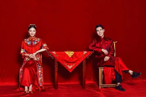 这些美得不可方物的中式婚纱 看完都想结婚了