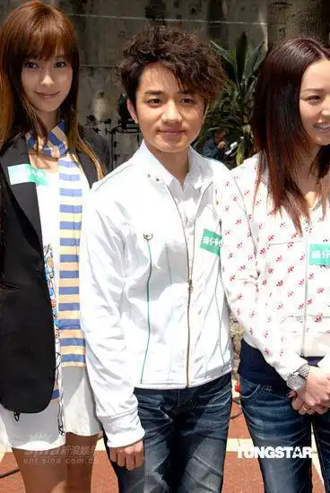 4月02日,王祖蓝,徐子珊,贾晓晨,黄婉伶(race),angelababy和动漫maggie