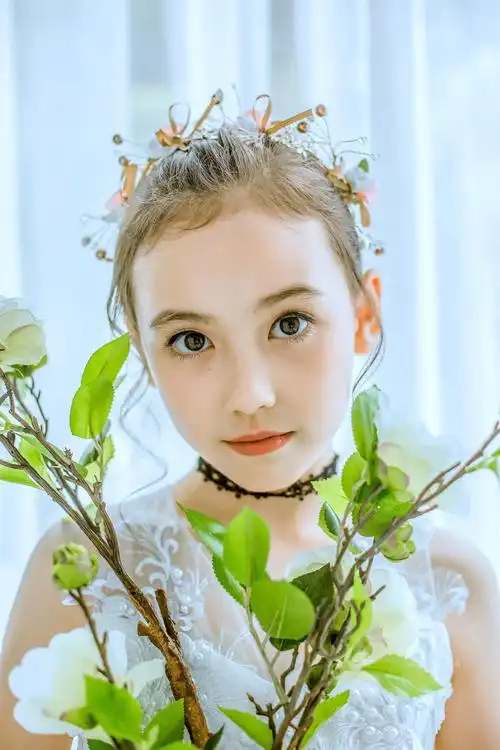 p>宋梓欣,中美混血女孩,2010年1月26日出生于广东中山.