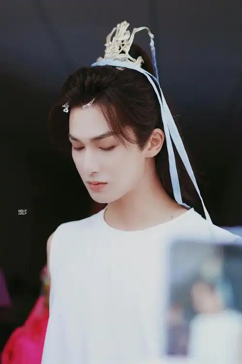 古装造型绝了,期待期待|朱正廷_新浪新闻