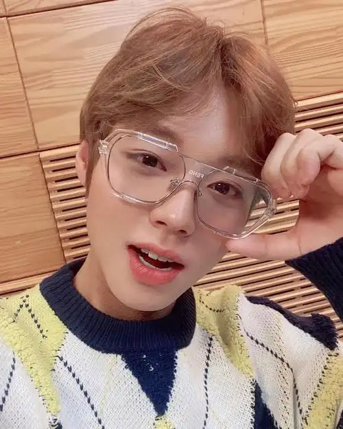 朴志训今天是mayday