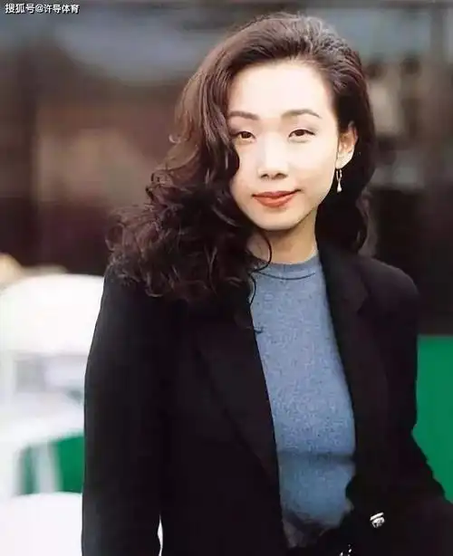 2000年,推出第五张个人国语专辑《林忆莲s》