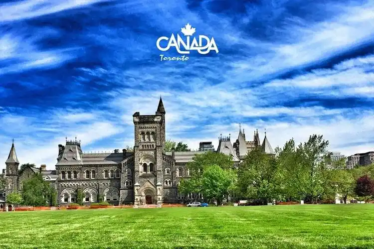 喜报祝贺我校9名学生录取加拿大多伦多大学