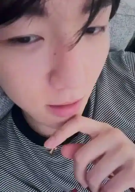 边伯贤芭莎男士八月刊##边伯贤