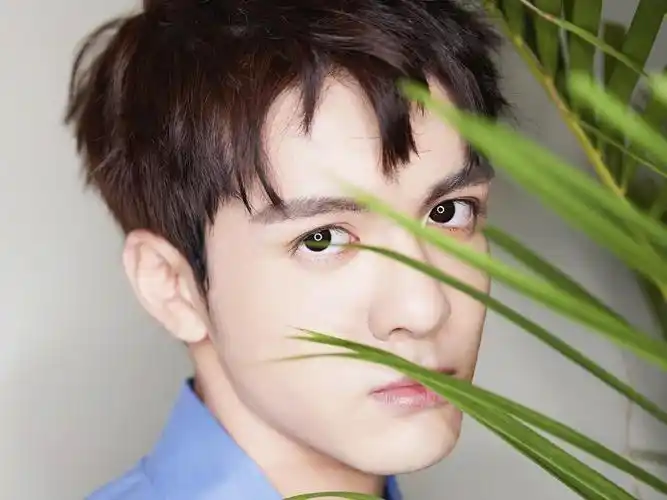 曾舜晞回应质疑我还在路上且不着急