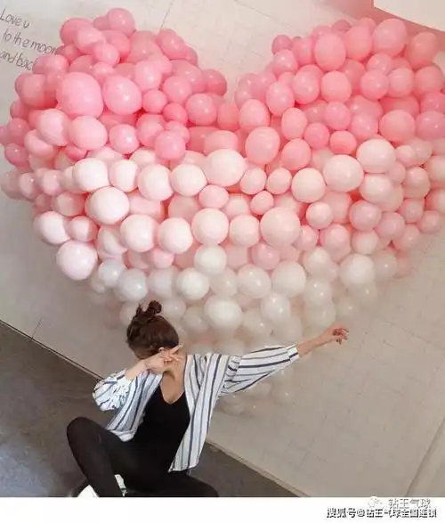 浪漫网红心形造型---马卡龙爱心气球求婚告白求爱