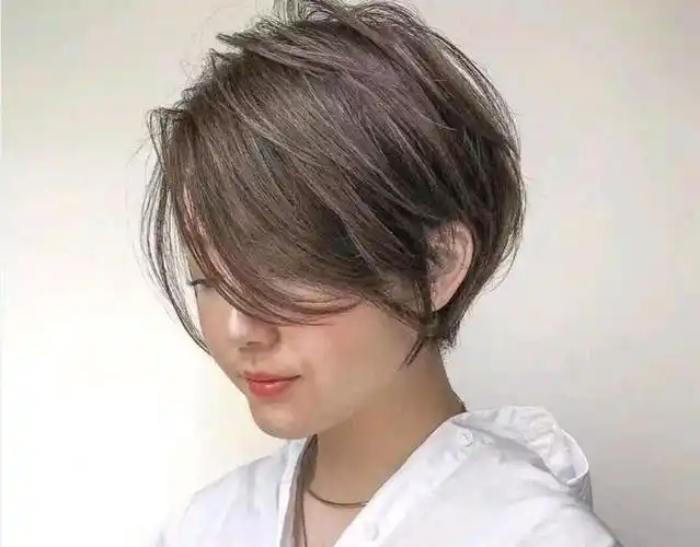 2021年时尚女款短发分享,你更喜欢那一款,你觉得你适合那一款