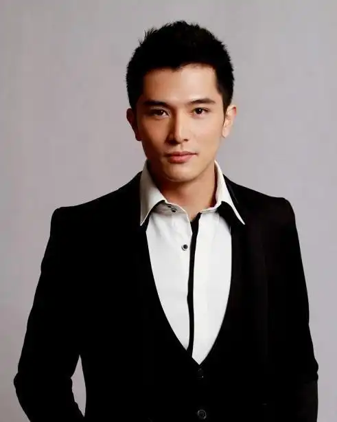 邱泽究竟有什么魔力,竟能让唐嫣,陈乔恩和杨丞琳都喜欢过他!