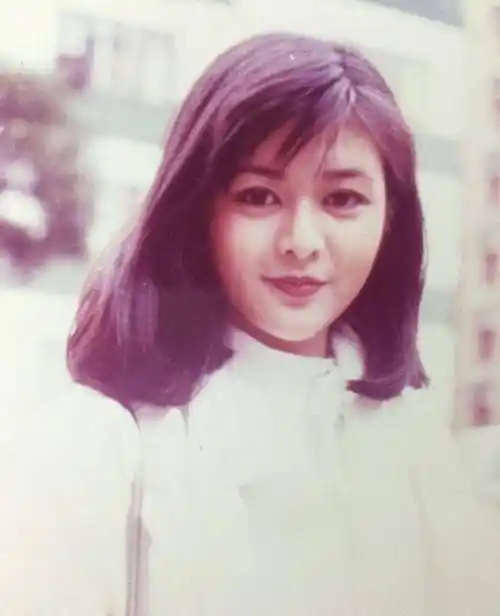 原创关之琳年轻时的风华绝代不愧为美的典范