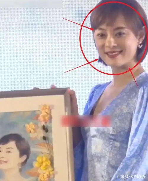 孙俪出席线下活动,看清生图下的腿围后,谁信这是38岁的状态?