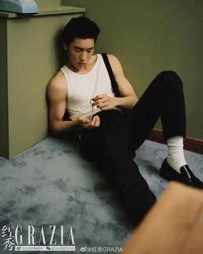 我日王子异请白背心半永久这tm什么神仙身材