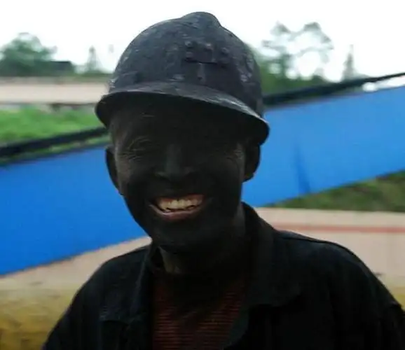 最容易被晒黑的专业,居然不是搬砖,来看看最黑是不是你!