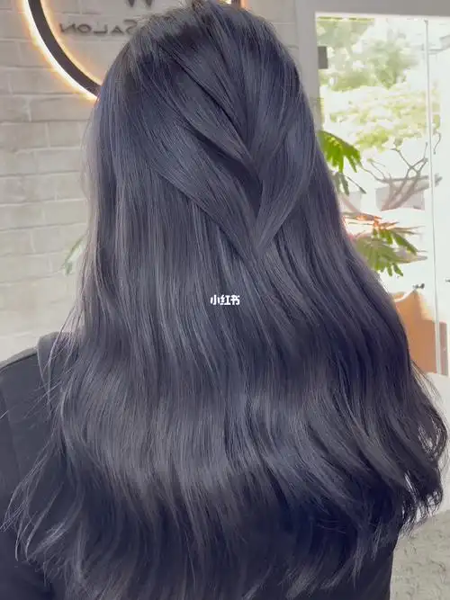 分享一款回头率爆棚的发色雾灰蓝