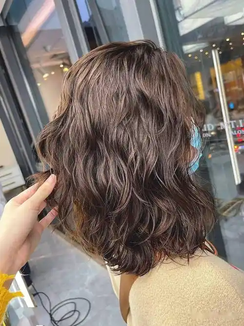 锁骨发烫个全头你就洋气了