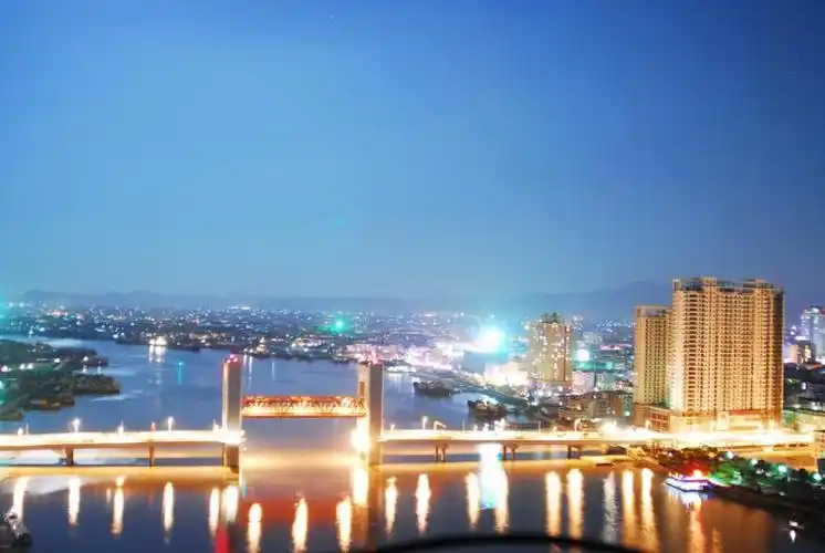 拍了几张温州市龙港镇全景图