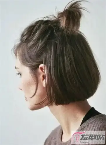 最新短发半编发简约低调显气质