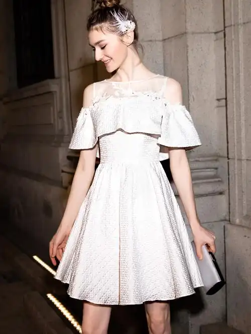 芊彩艺小个子礼服裙女夏聚宴会生日白色洋装显瘦时尚气质平时可穿