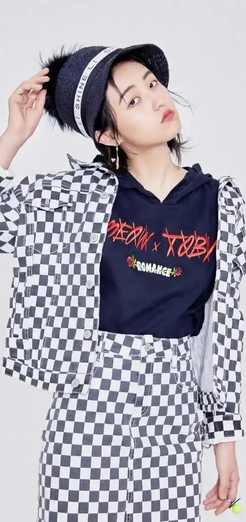 张子枫漫漫长路一个人走