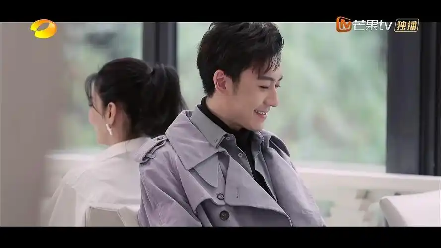 怦然再心动黄奕首战不利备选男嘉宾接连翻车节目组背锅了