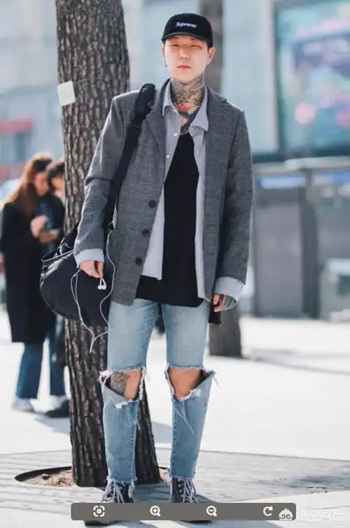 七分袖男t恤男生的浅蓝色牛仔裤怎样搭配才是好看的呢