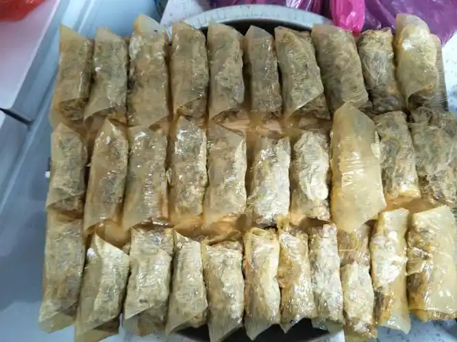 江西省抚州市南丰县特色小吃——油炸纸包