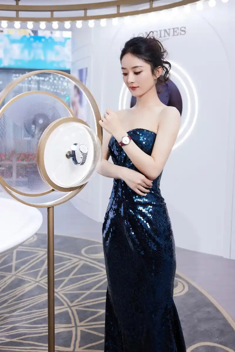 [打call] #赵丽颖# #娱乐明星# #娱乐资讯# [鼓掌]